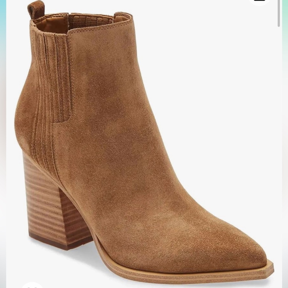 Warm brown suede heeled booties